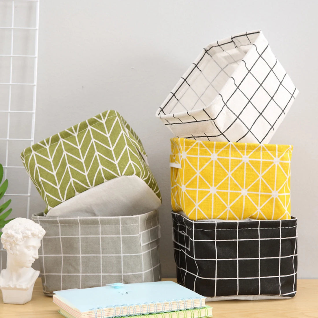Random Cotton Hemp Storage Basket with Handheld Printed Tabletop, Miscellaneous Sorting Cabinet, Small Clothing, Fabric Storage